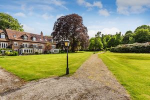 Gardens- click for photo gallery